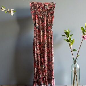 Trafaluc Portugal Strapless Paisley Dress in Red and Pink